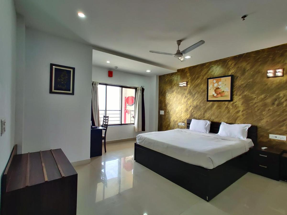 Golden Chariot Hotel Daman Exteriér fotografie